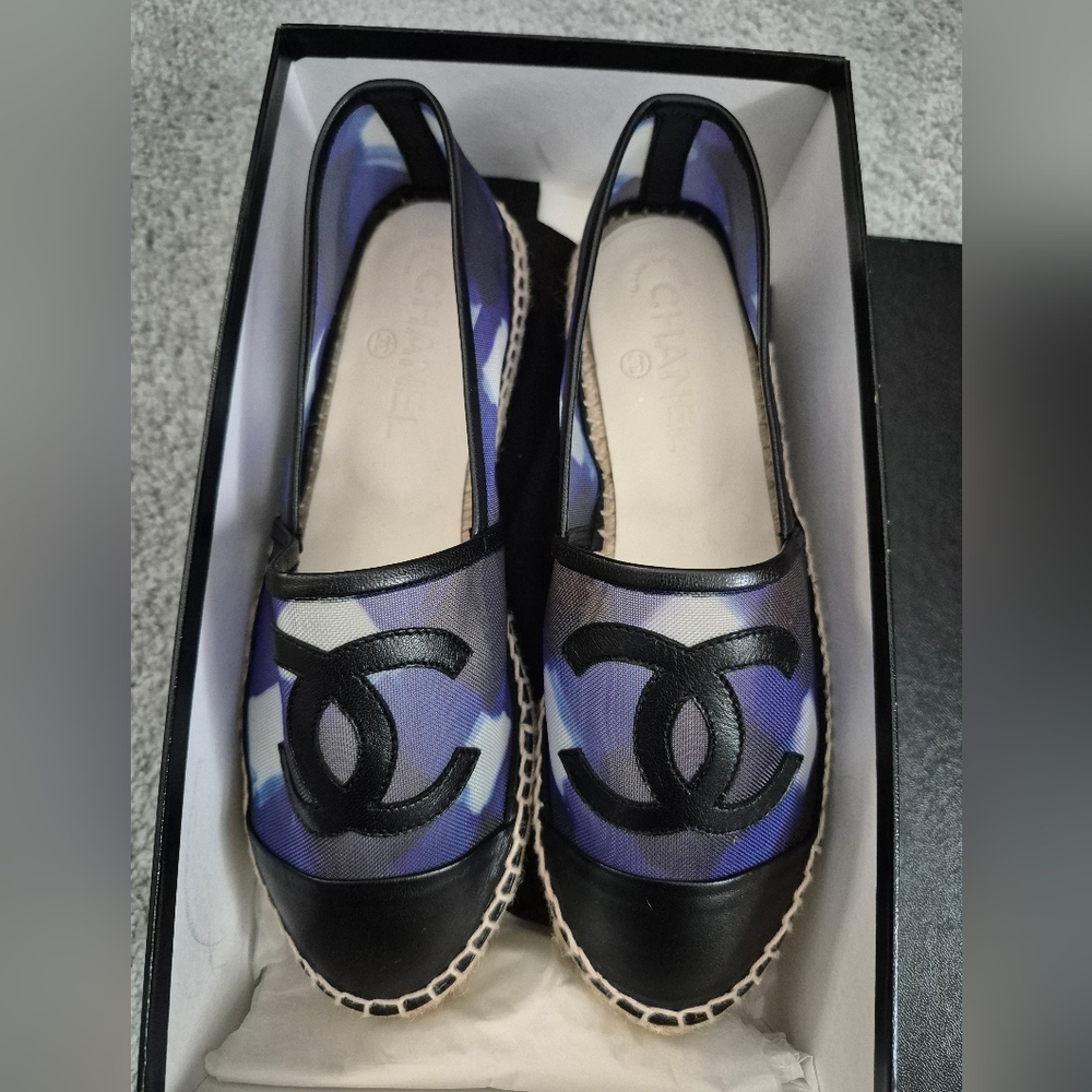 BNIB Chanel Blue/Black Mesh Leather Espadrilles Size 36